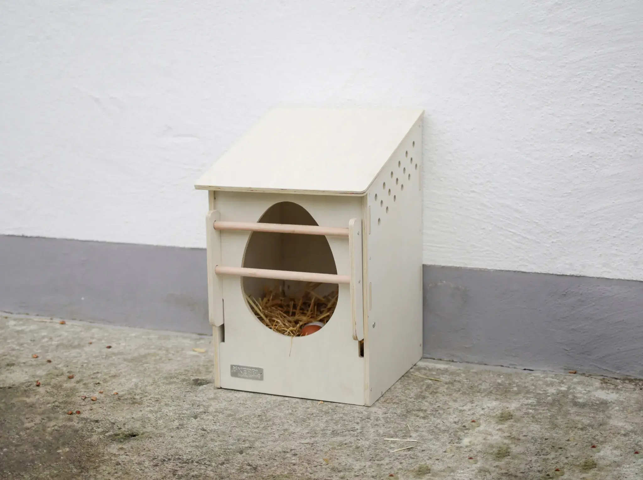 KERBL Legenest aus Holz mit klappbarer Sitzstange